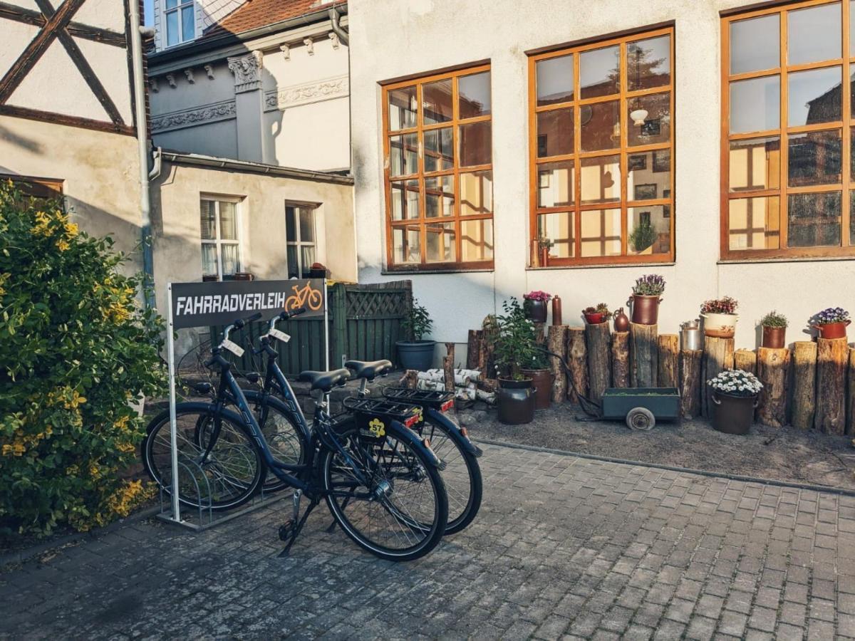 Отель Anker Arneburg Экстерьер фото